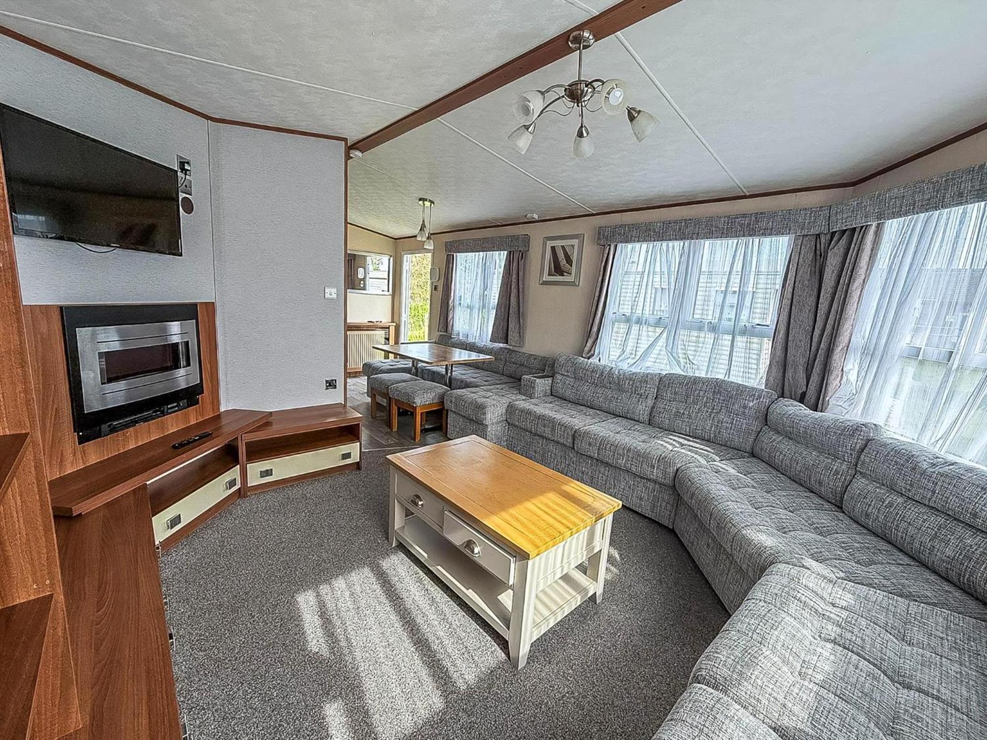 Lovely 8 Berth Caravan At Sunnydale In Lincolnshire Ref 35239S Louth  Luaran gambar